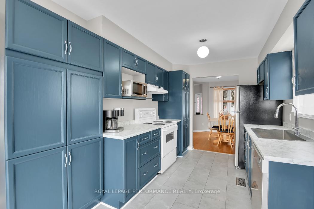 Photo 10 of 1501 Aline Avenue, Ottawa, Fallingbrook/Pineridge — HOMEH