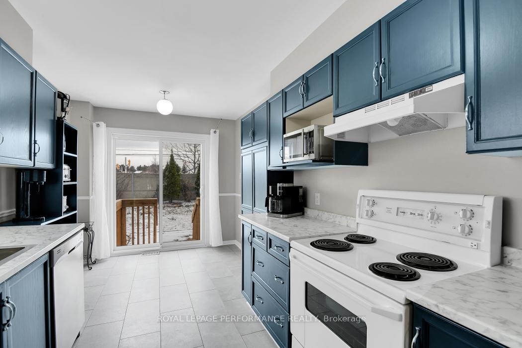 Photo 11 of 1501 Aline Avenue, Ottawa, Fallingbrook/Pineridge — HOMEH