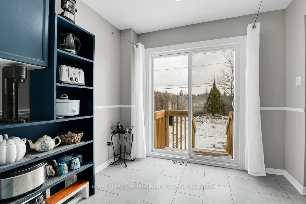 Photo 12 of 1501 Aline Avenue, Ottawa, Fallingbrook/Pineridge — HOMEH