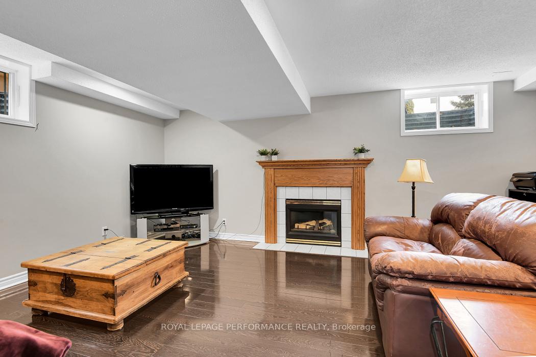 Photo 23 of 1501 Aline Avenue, Ottawa, Fallingbrook/Pineridge — HOMEH