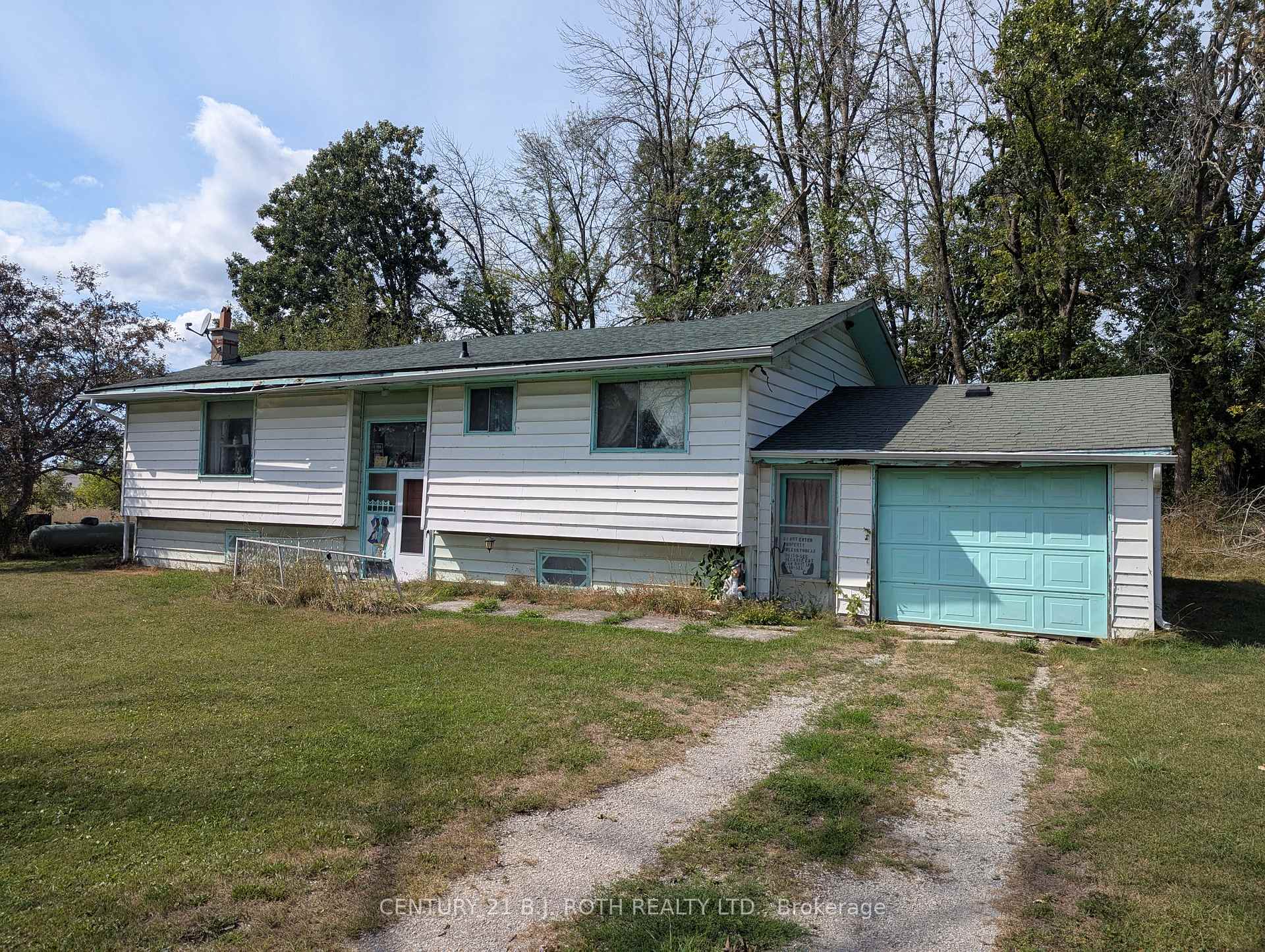 Photo 9 of 4194 Airport Road, Ramara, Rural Ramara — HOMEH
