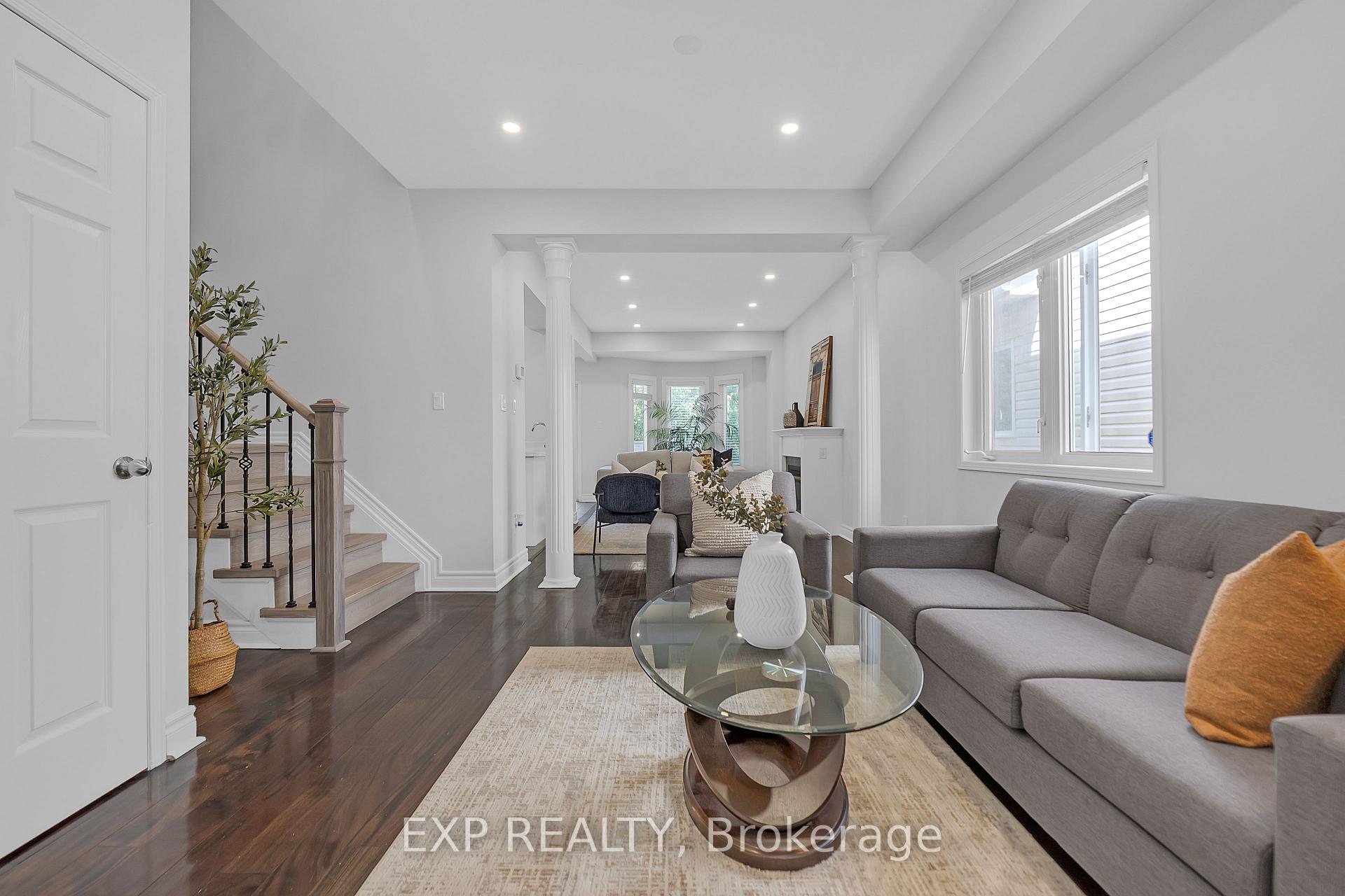 Photo 7 of 212 Shadow Place, Pickering, Rouge Park — HOMEH