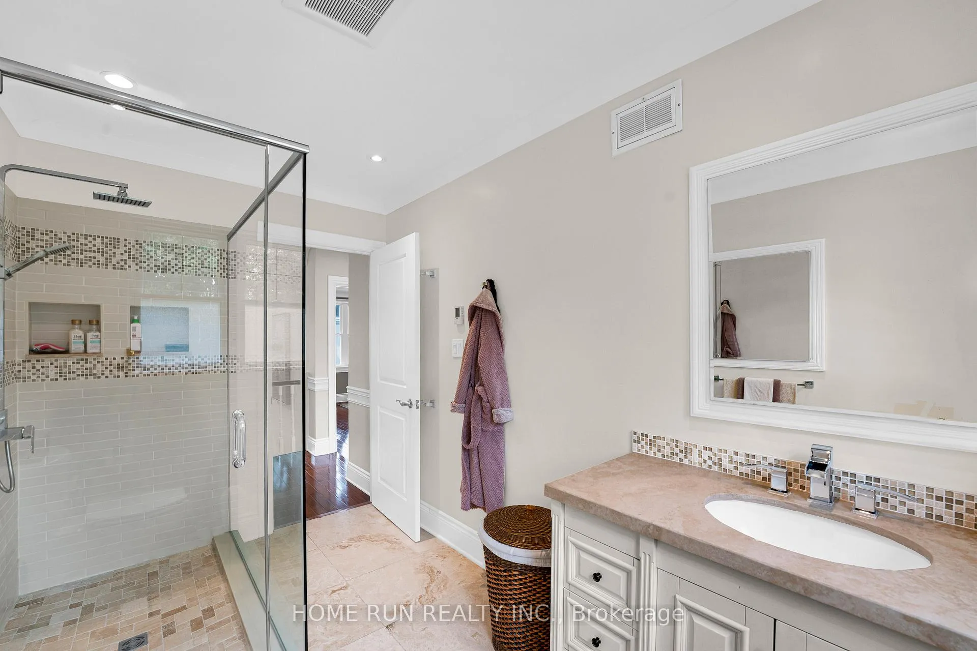 Photo 38 of 275 Buchan Road, Ottawa, Rockcliffe — HOMEH