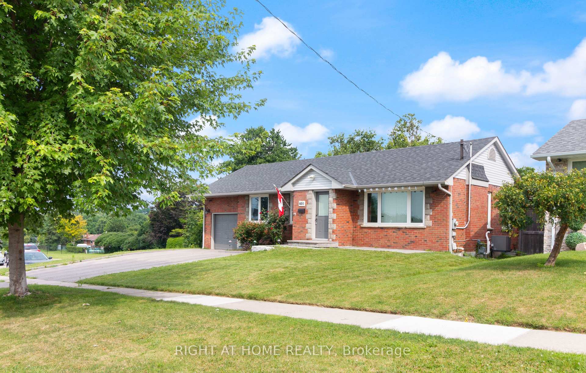 Front of 600 Ridgeway Avenue