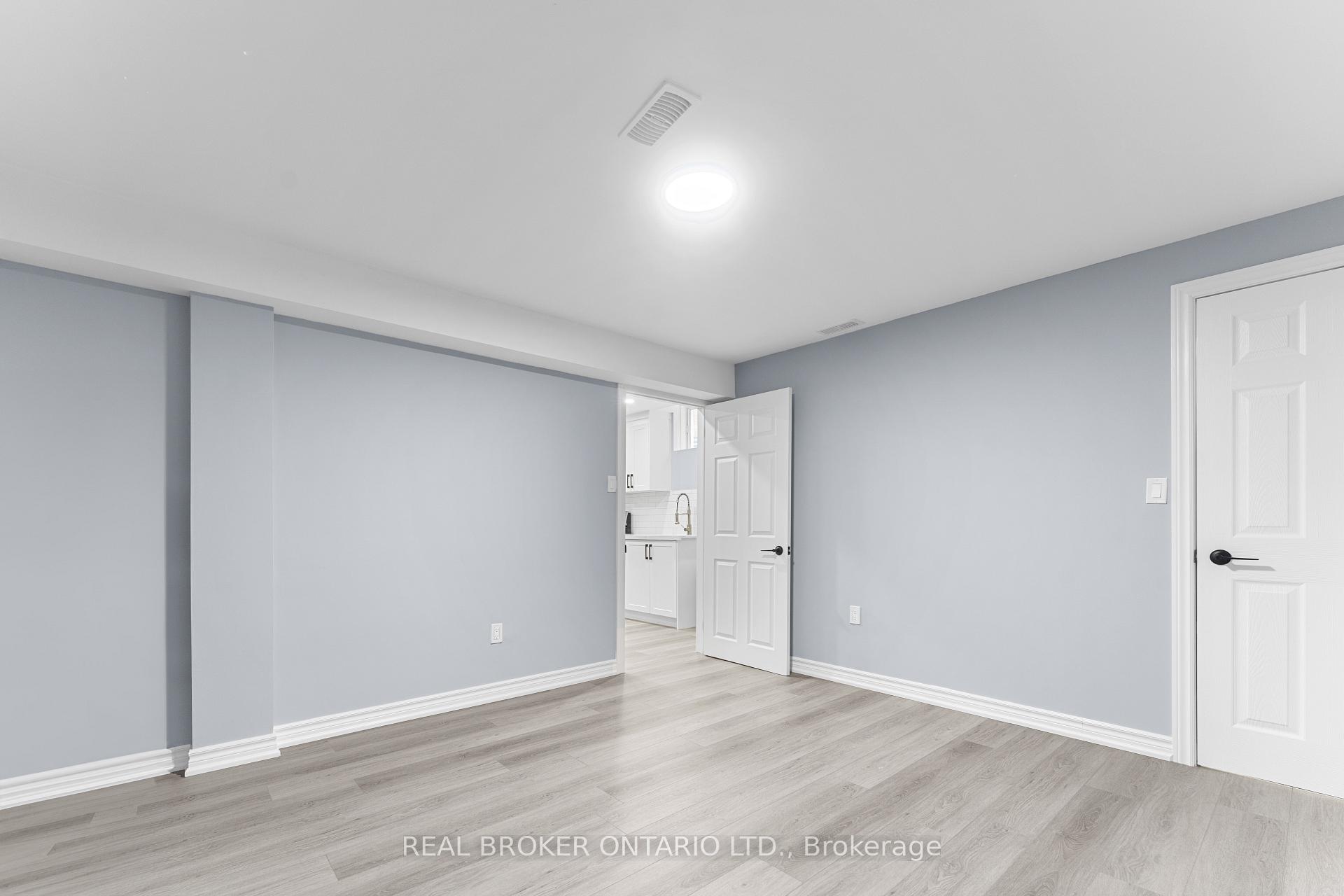 Photo 12 of 1718 Kalmar BSMT Avenue, Pickering, Duffin Heights — HOMEH