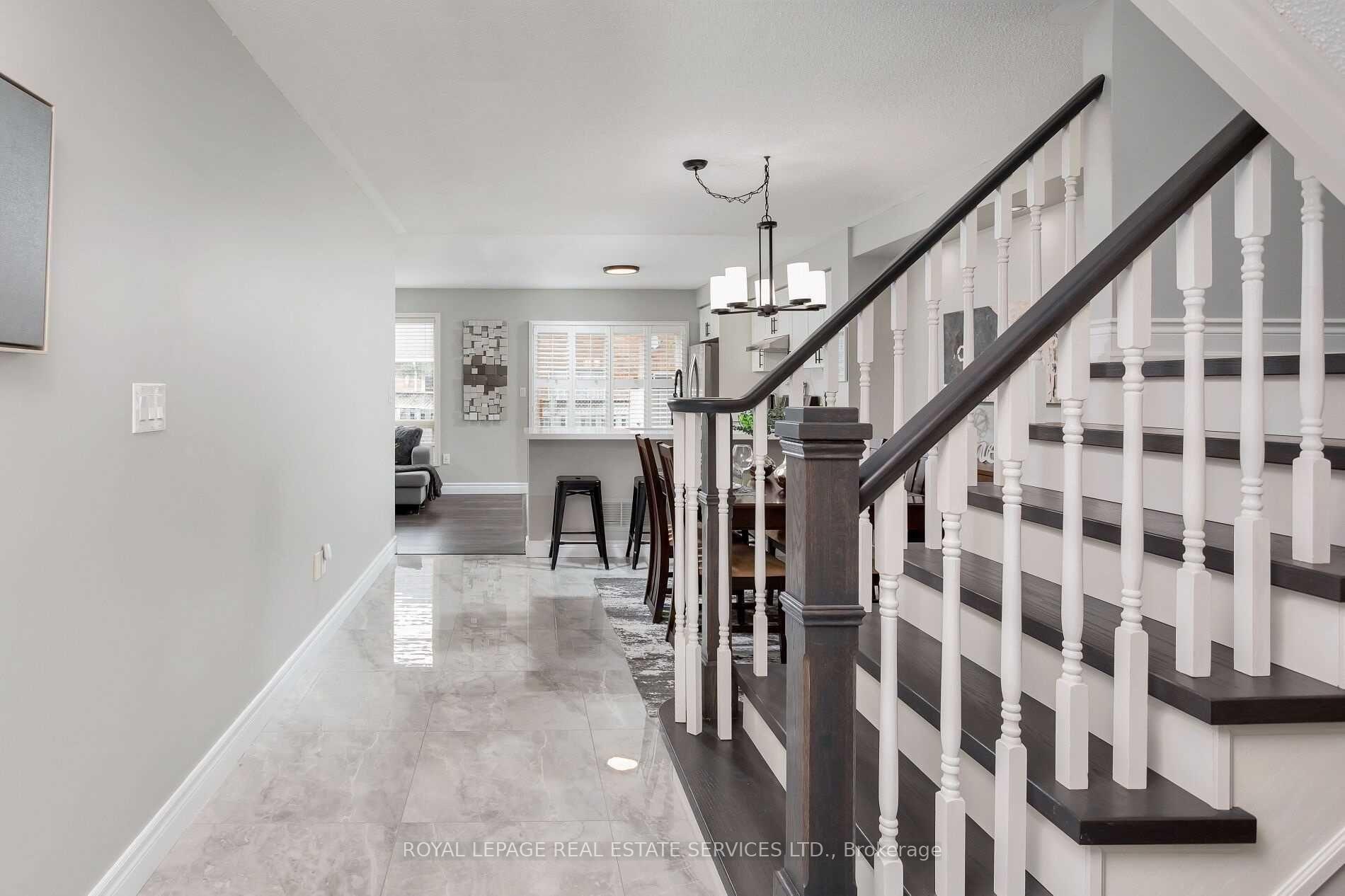 Photo 2 of 1619 Cartwright Crescent, Milton, Clarke — HOMEH