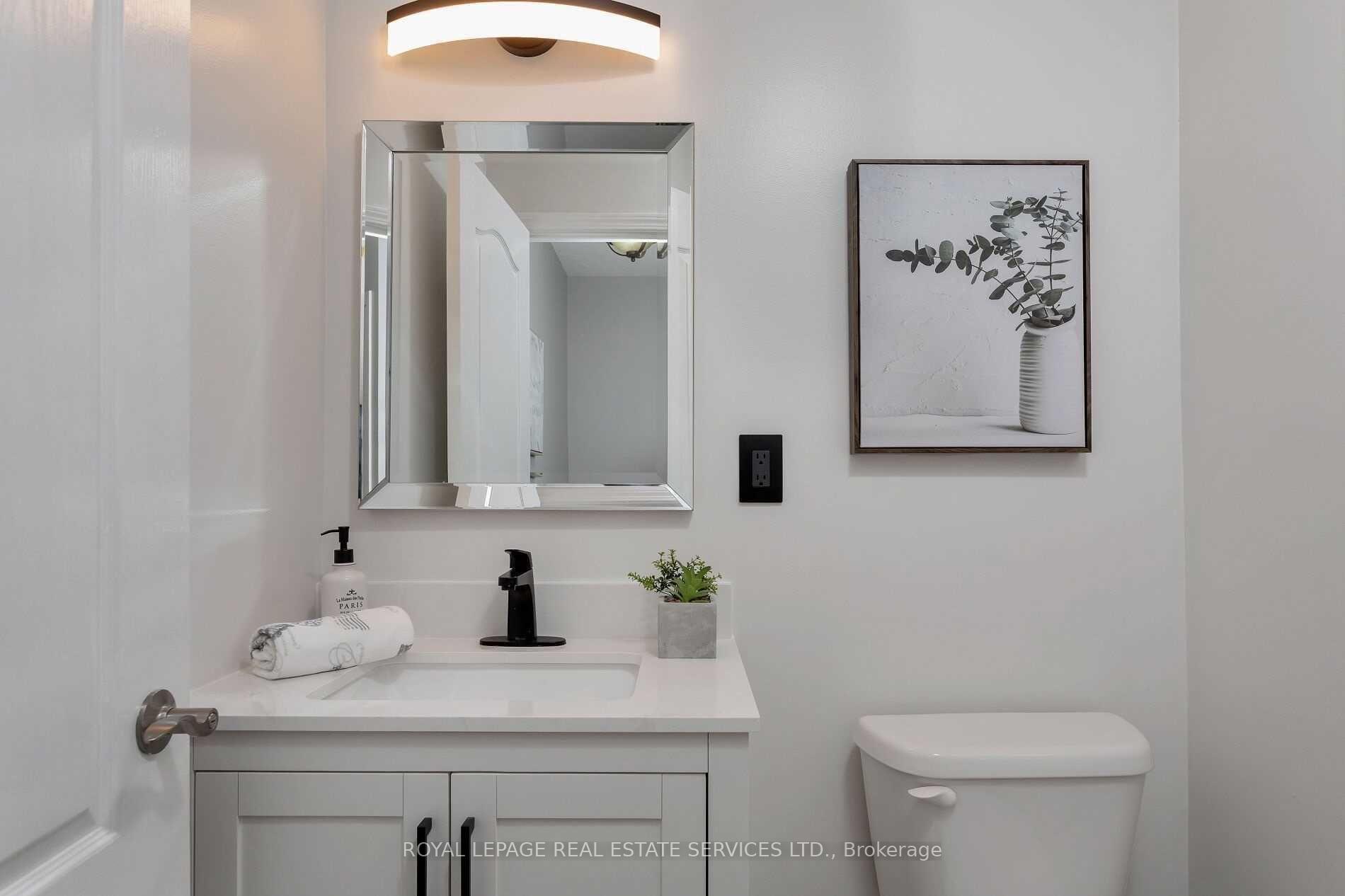 Photo 9 of 1619 Cartwright Crescent, Milton, Clarke — HOMEH