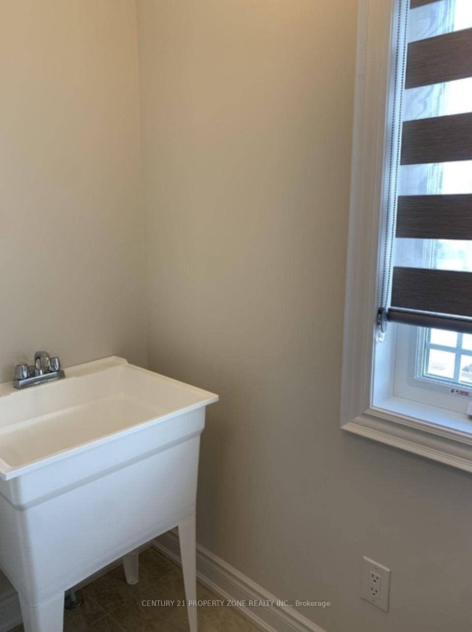 Photo 14 of 728 Whetstone Lane N, Peterborough, Northcrest Ward 5 — HOMEH