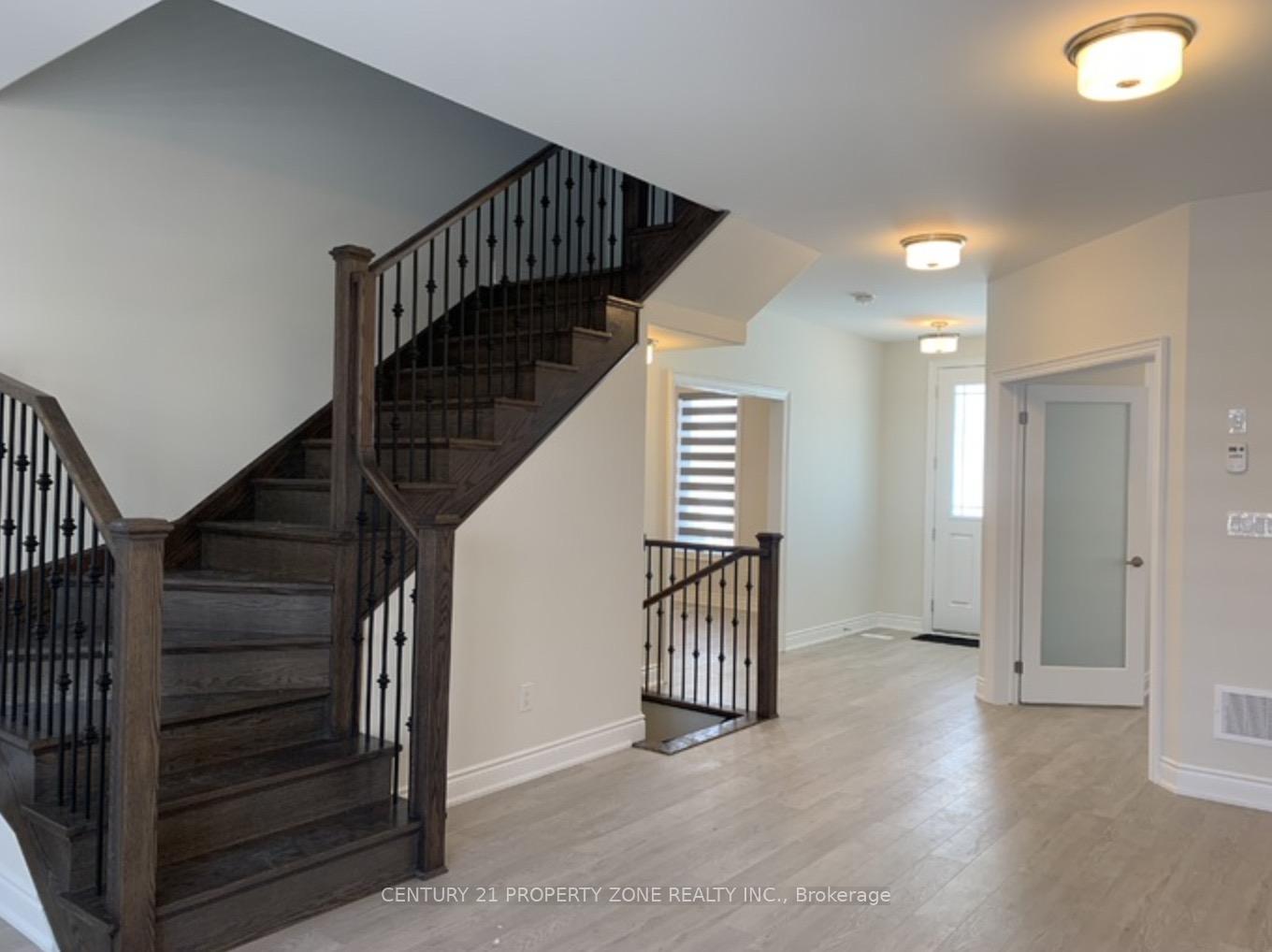 Photo 19 of 728 Whetstone Lane N, Peterborough, Northcrest Ward 5 — HOMEH