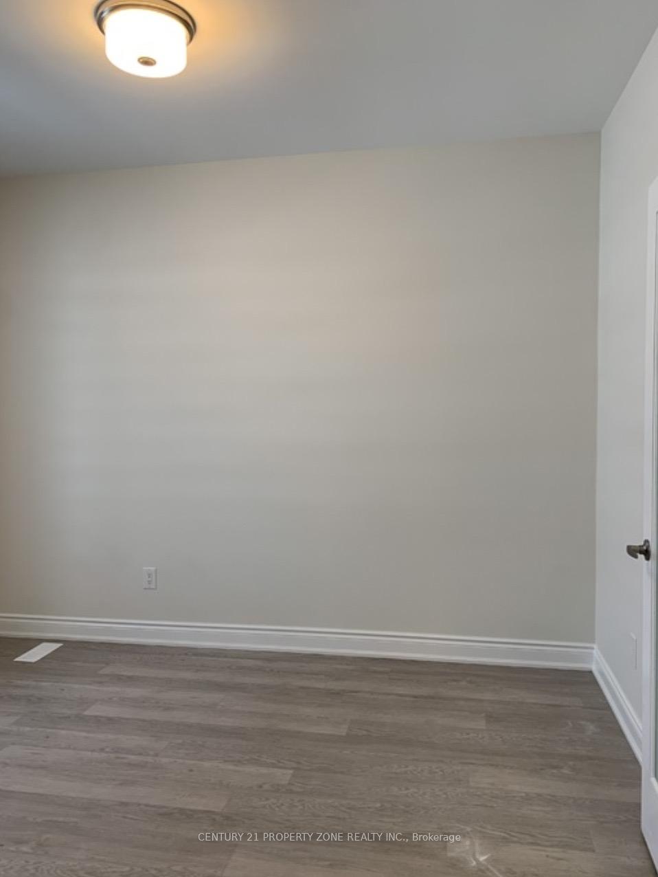 Photo 20 of 728 Whetstone Lane N, Peterborough, Northcrest Ward 5 — HOMEH