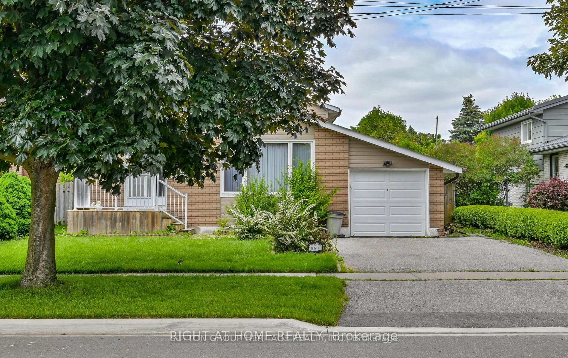 Photo 1 of 860 Batory Avenue, Pickering, West Shore — HOMEH