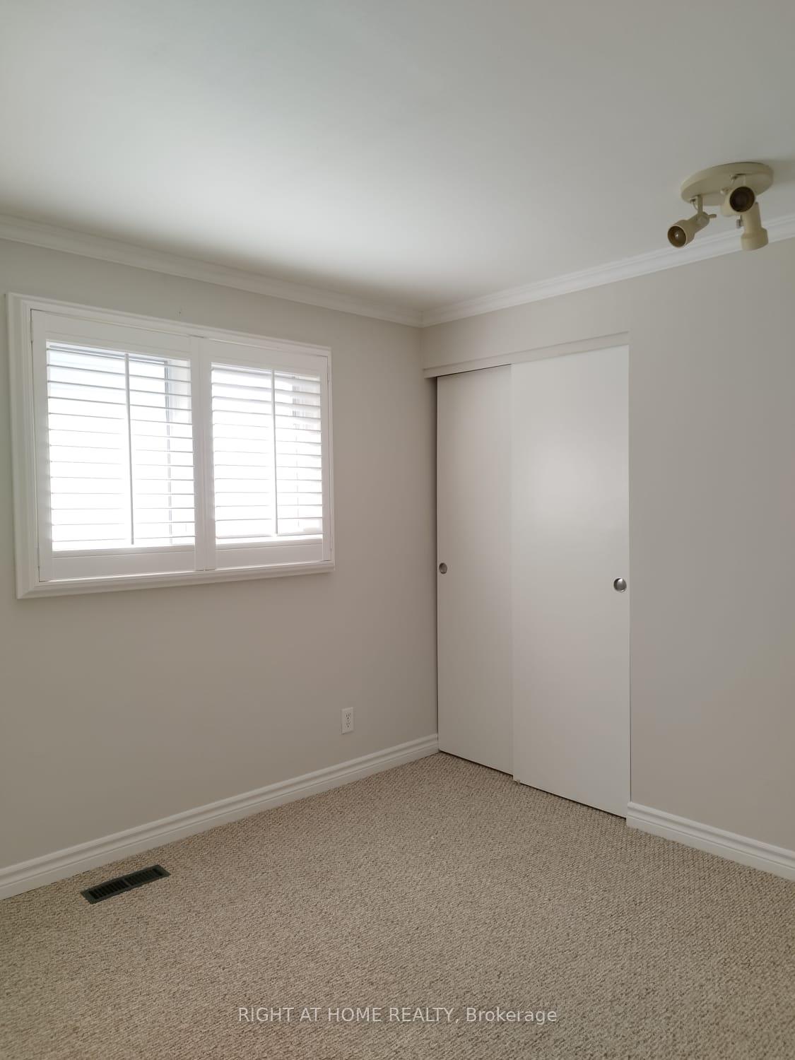 Photo 11 of 860 Batory Avenue, Pickering, West Shore — HOMEH