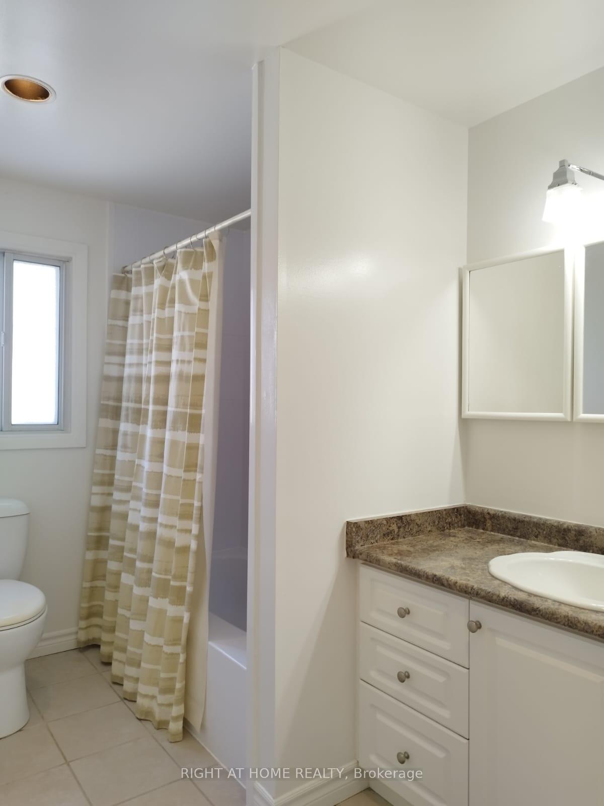 Photo 13 of 860 Batory Avenue, Pickering, West Shore — HOMEH