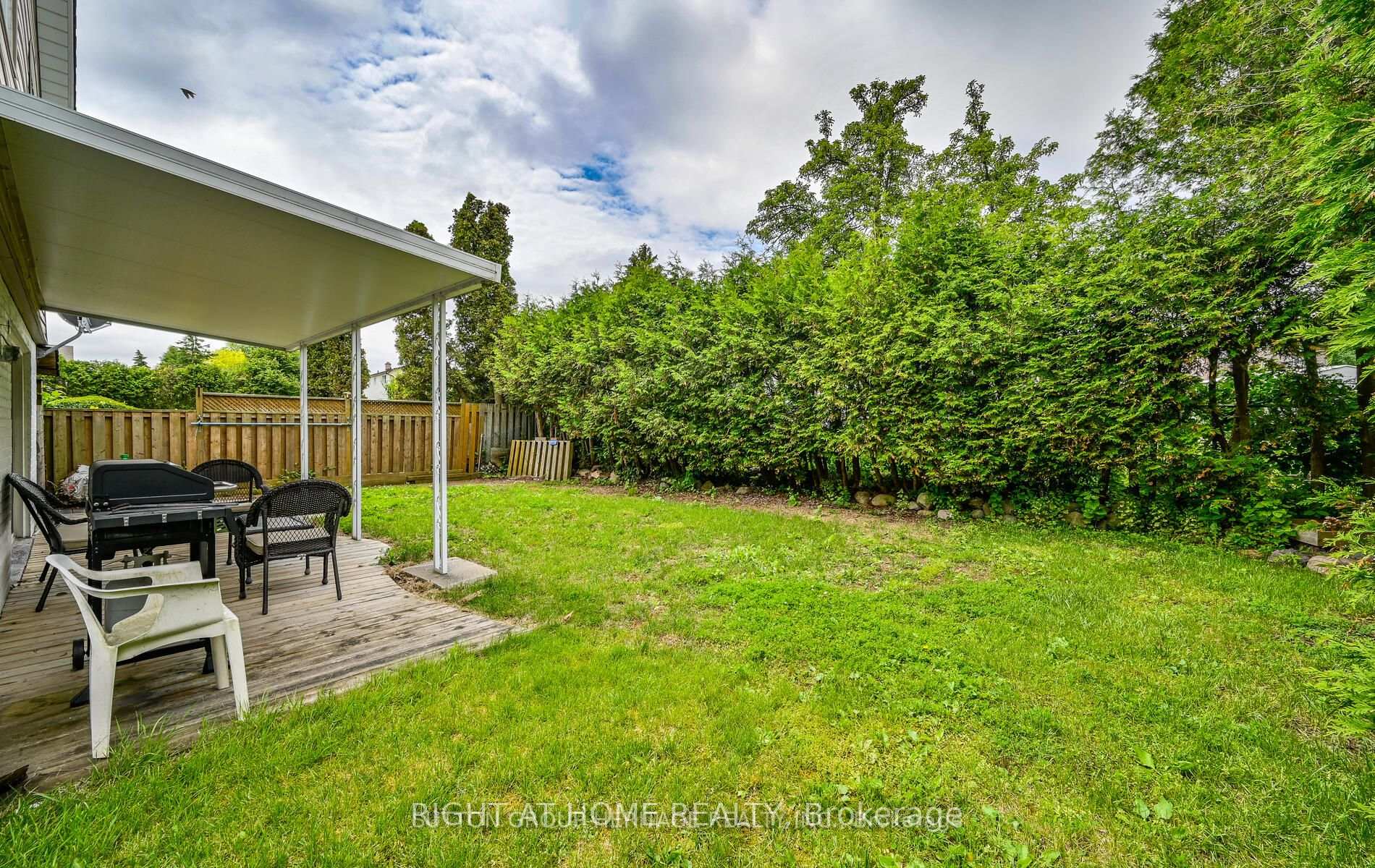 Photo 15 of 860 Batory Avenue, Pickering, West Shore — HOMEH
