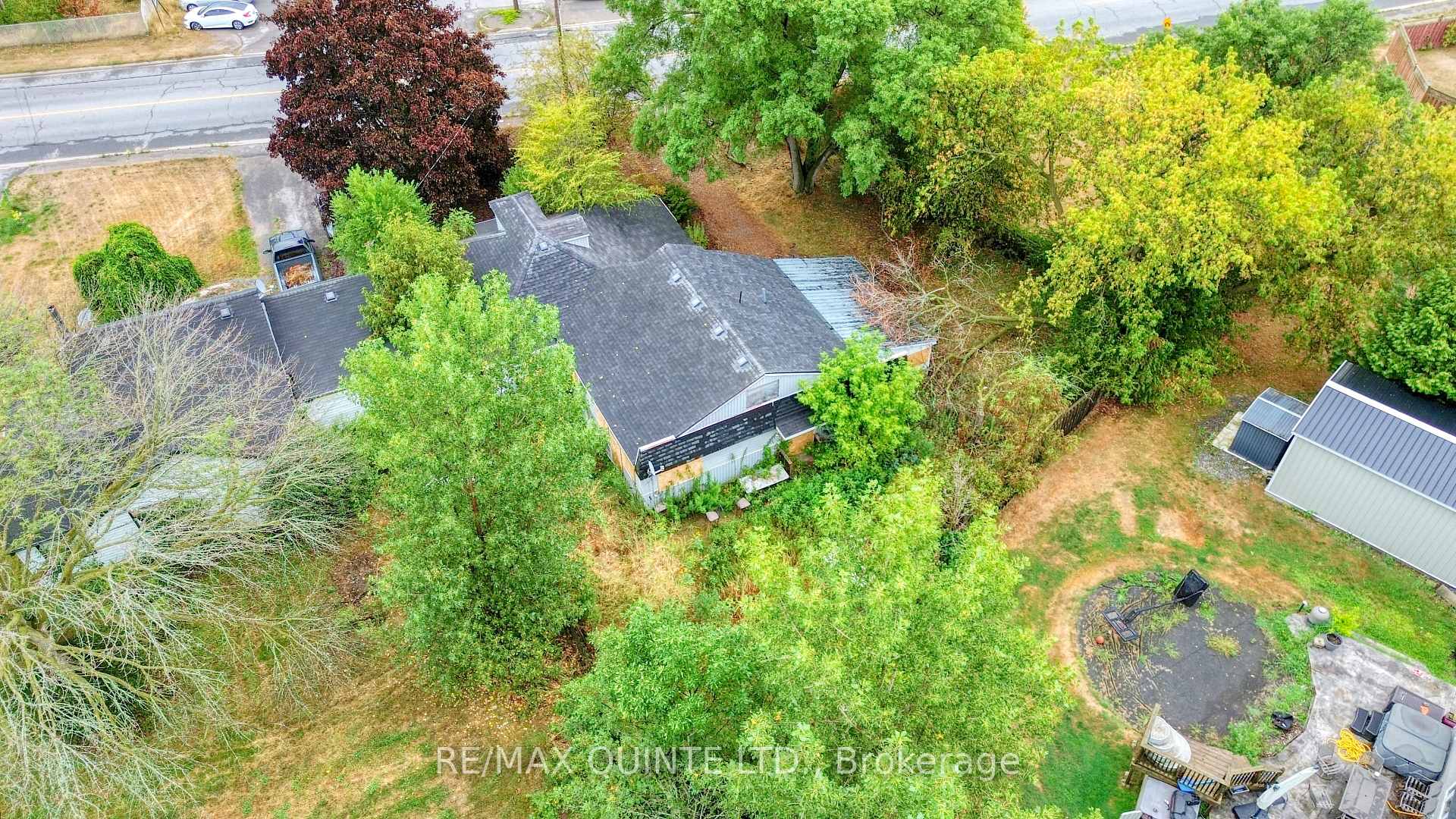Photo 8 of 74 County Rd 3, Prince Edward County, Ameliasburg Ward — HOMEH