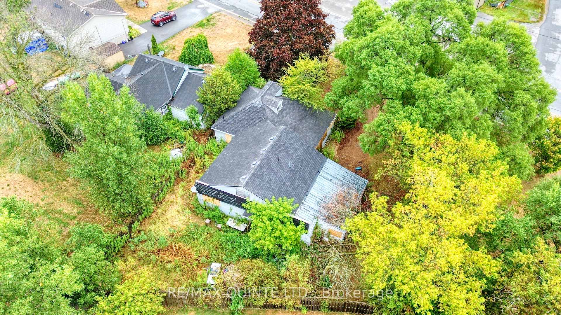 Photo 10 of 74 County Rd 3, Prince Edward County, Ameliasburg Ward — HOMEH