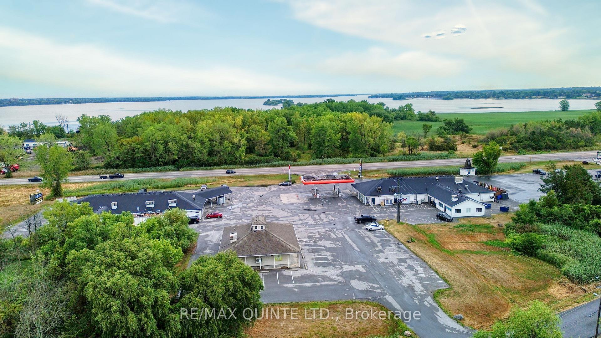 Photo 17 of 74 County Rd 3, Prince Edward County, Ameliasburg Ward — HOMEH