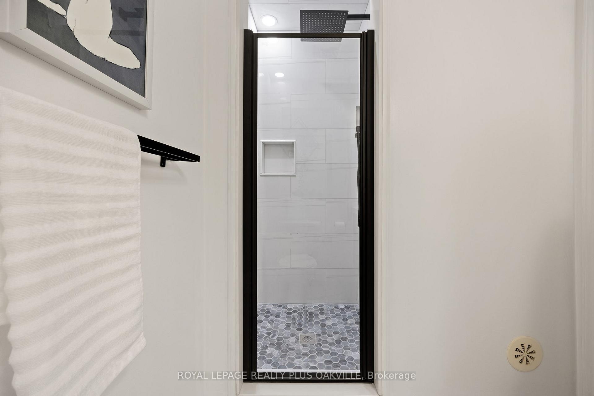 Photo 25 of 60 Gleave Terrace, Milton, Harrison — HOMEH