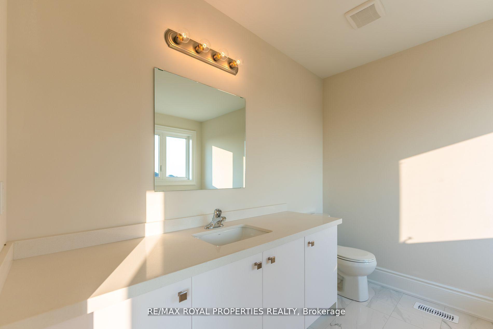 Photo 6 of 1874 Fosterbrook Street, Oshawa, Taunton — HOMEH