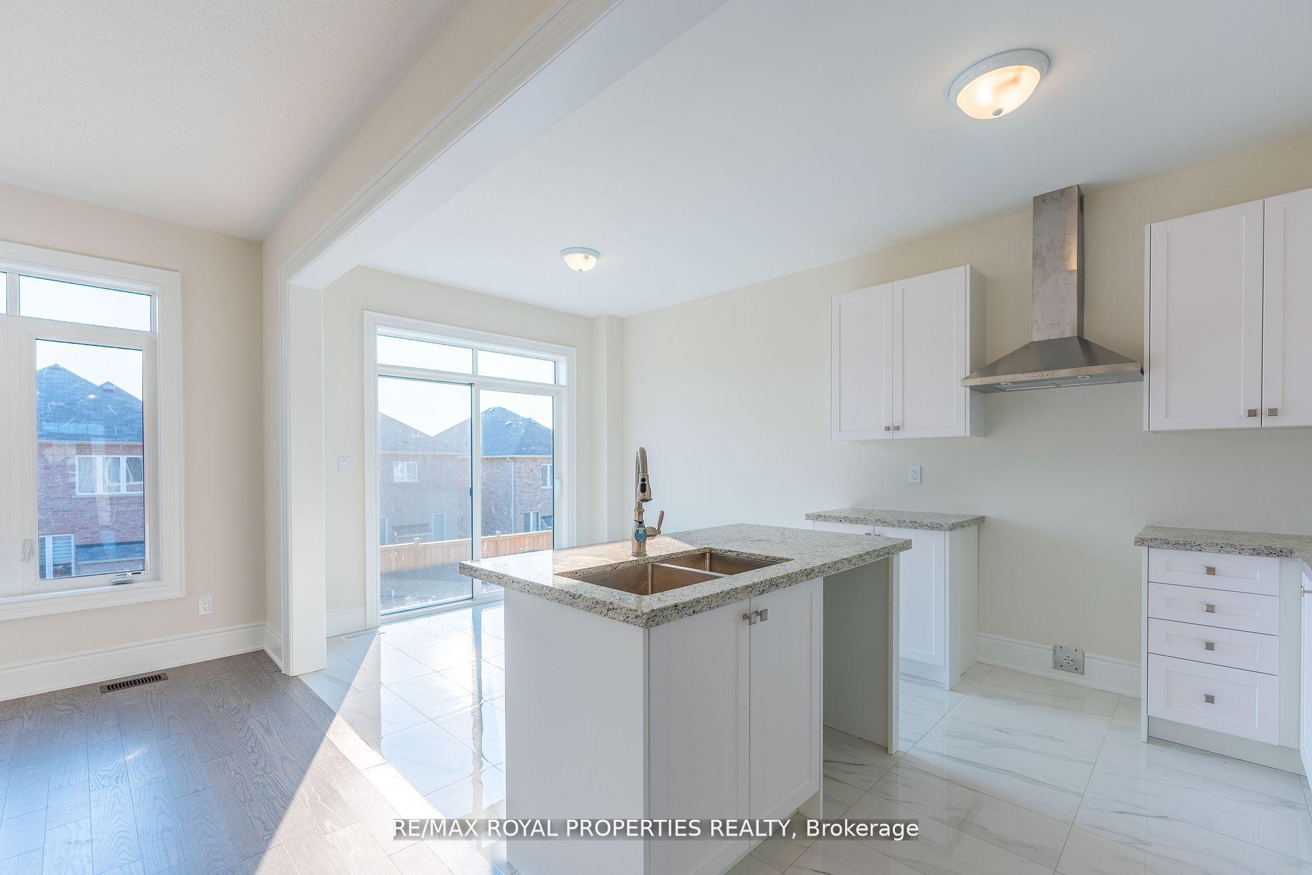 Photo 8 of 1874 Fosterbrook Street, Oshawa, Taunton — HOMEH