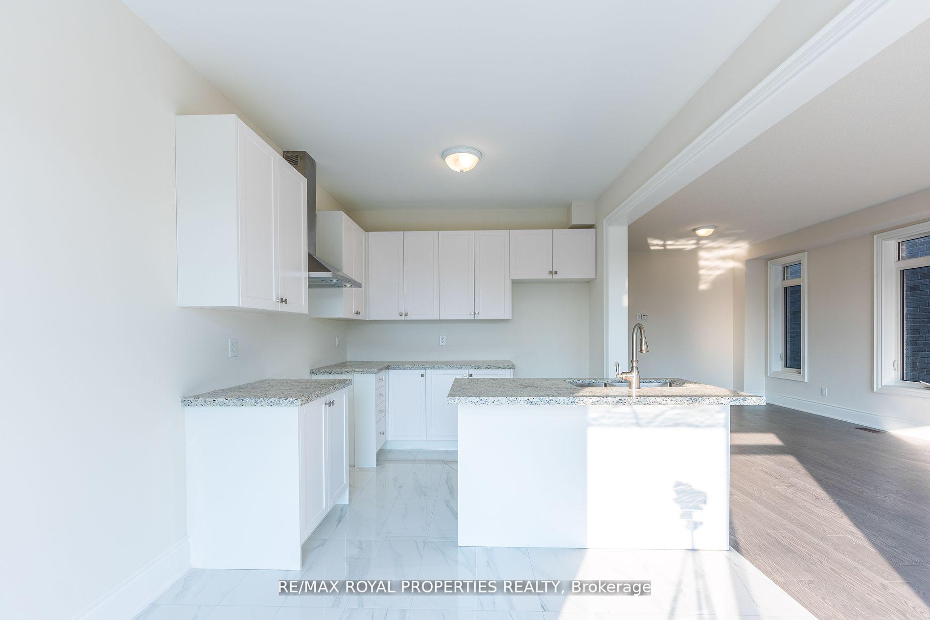 Photo 10 of 1874 Fosterbrook Street, Oshawa, Taunton — HOMEH