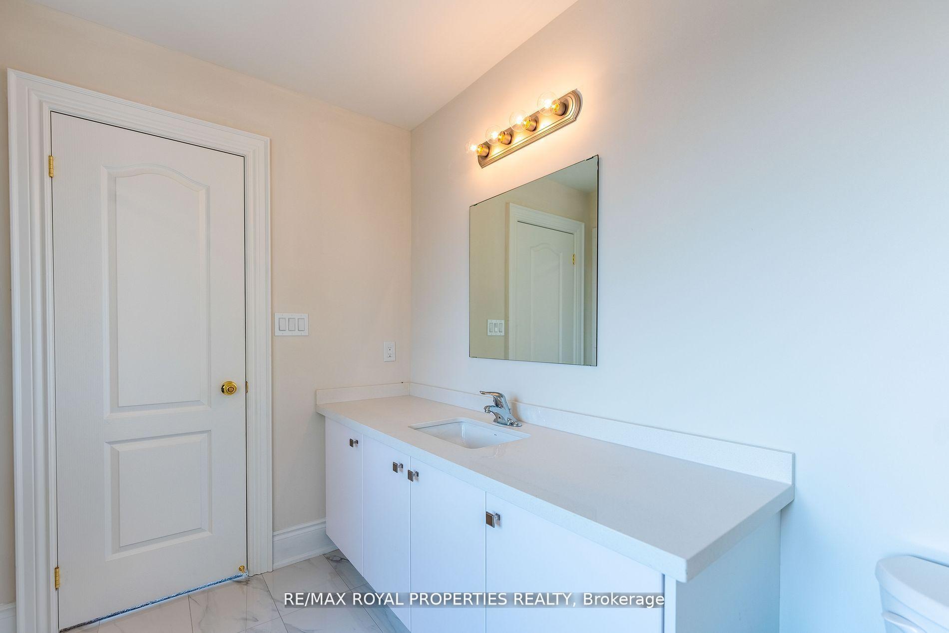 Photo 30 of 1874 Fosterbrook Street, Oshawa, Taunton — HOMEH