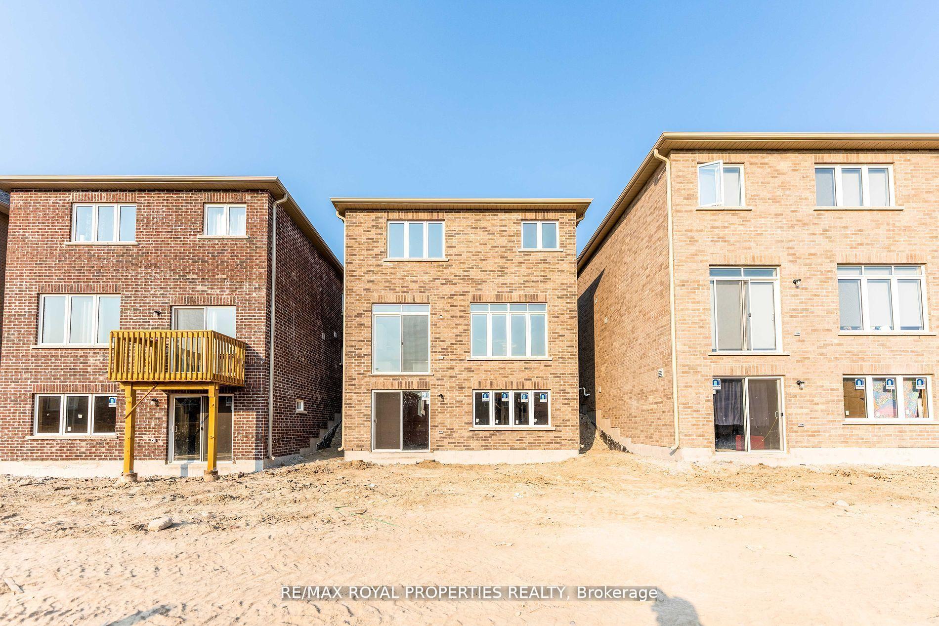 Photo 34 of 1874 Fosterbrook Street, Oshawa, Taunton — HOMEH
