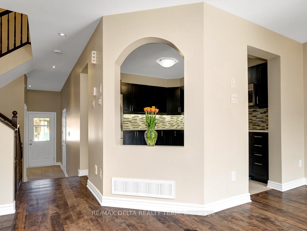 Photo 6 of 202 Gerry Lalonde Drive, Ottawa, Avalon West — HOMEH