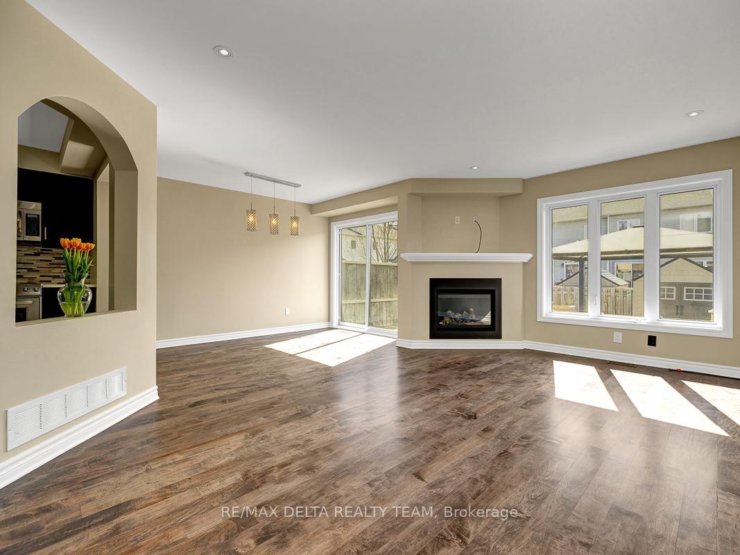 Photo 7 of 202 Gerry Lalonde Drive, Ottawa, Avalon West — HOMEH
