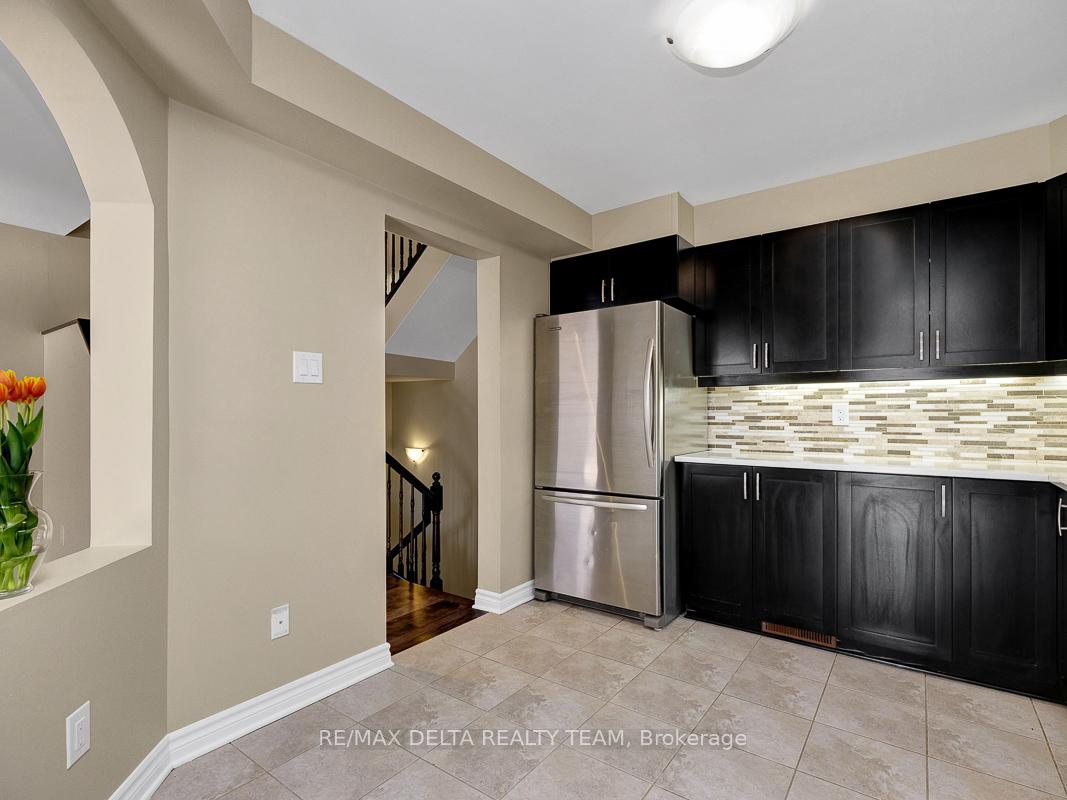 Photo 15 of 202 Gerry Lalonde Drive, Ottawa, Avalon West — HOMEH