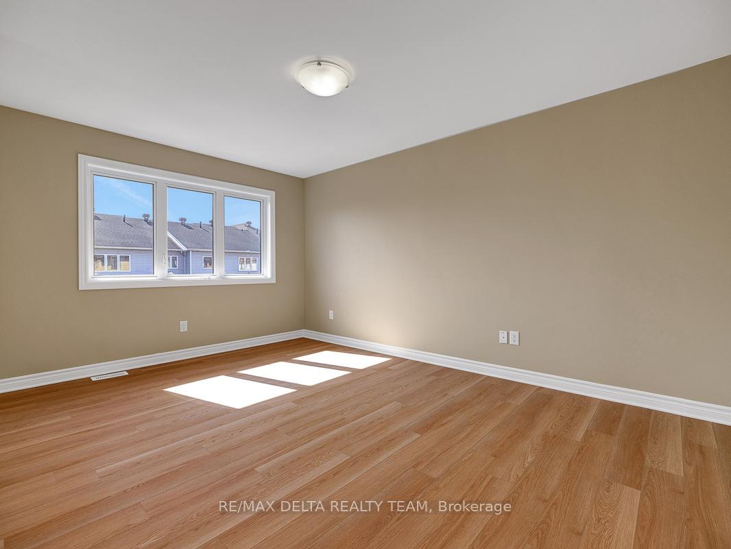 Photo 18 of 202 Gerry Lalonde Drive, Ottawa, Avalon West — HOMEH