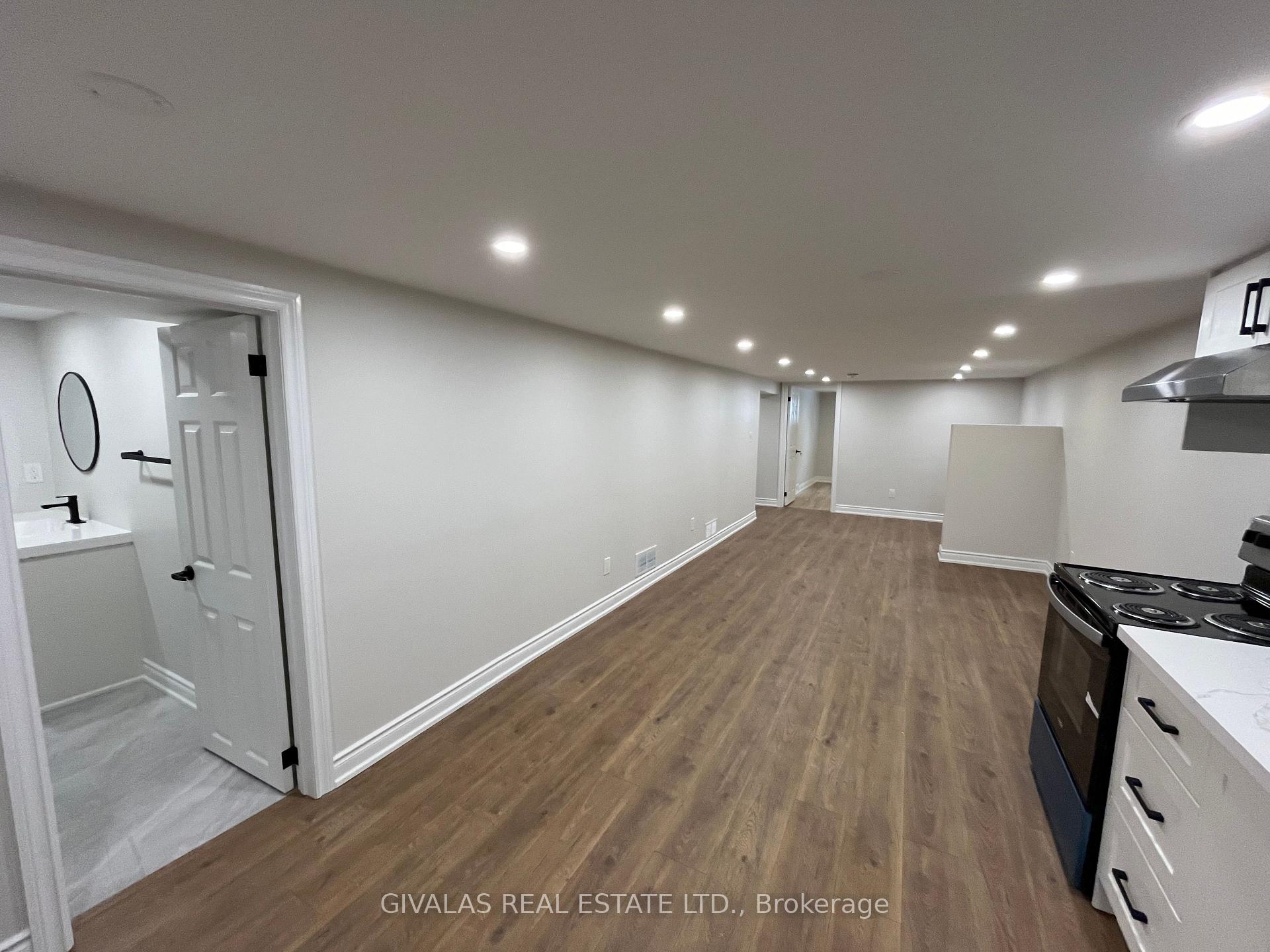 Front of Unit LOWER, 819 Bem Avenue