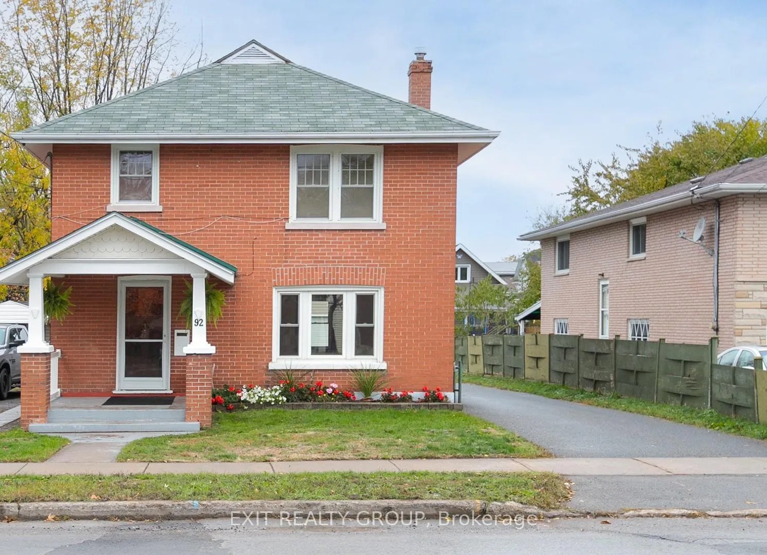 Front of 92 Byron Street