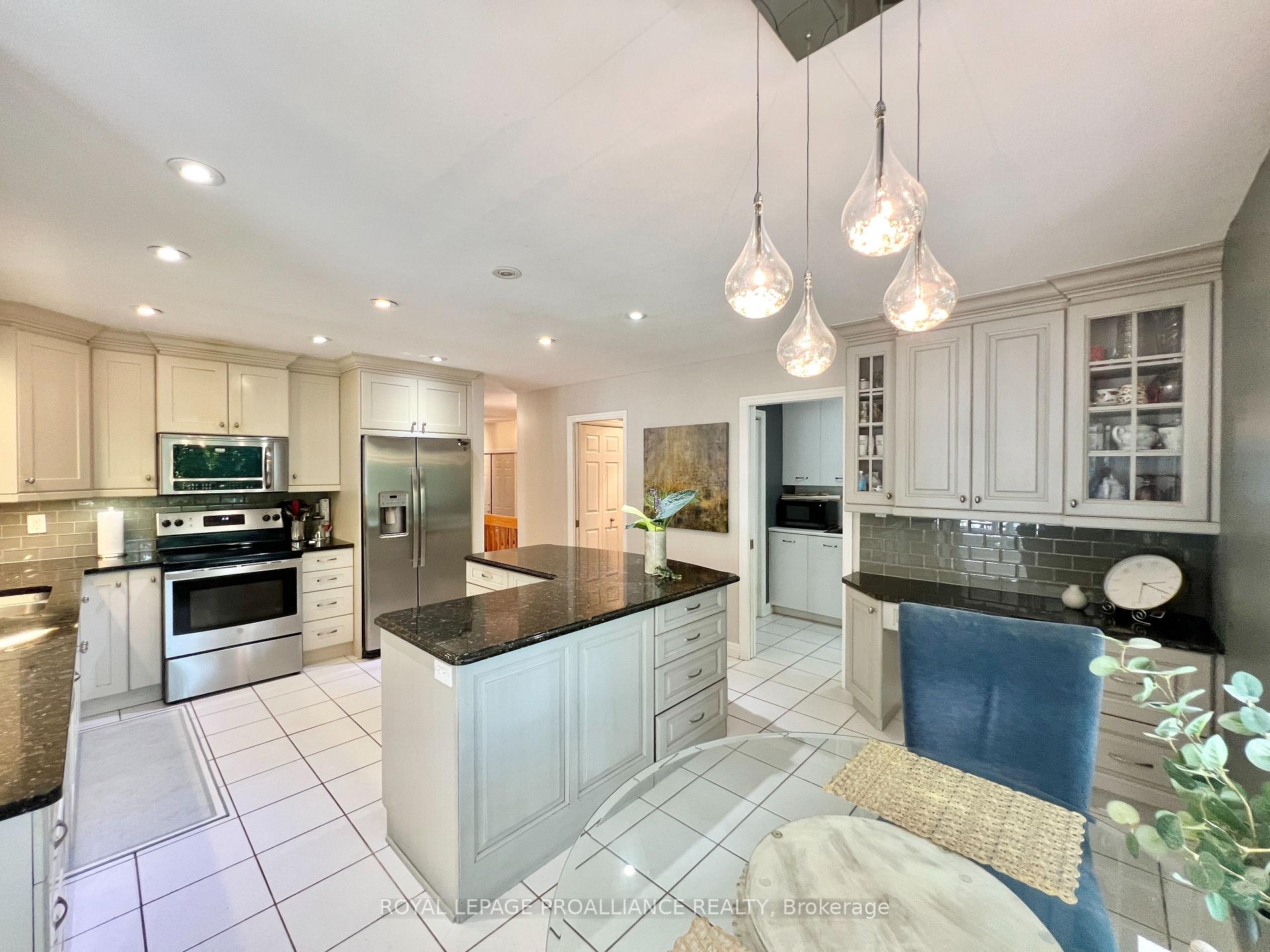 Photo 17 of 1712 County Rd 3, Prince Edward County, Ameliasburg Ward — HOMEH