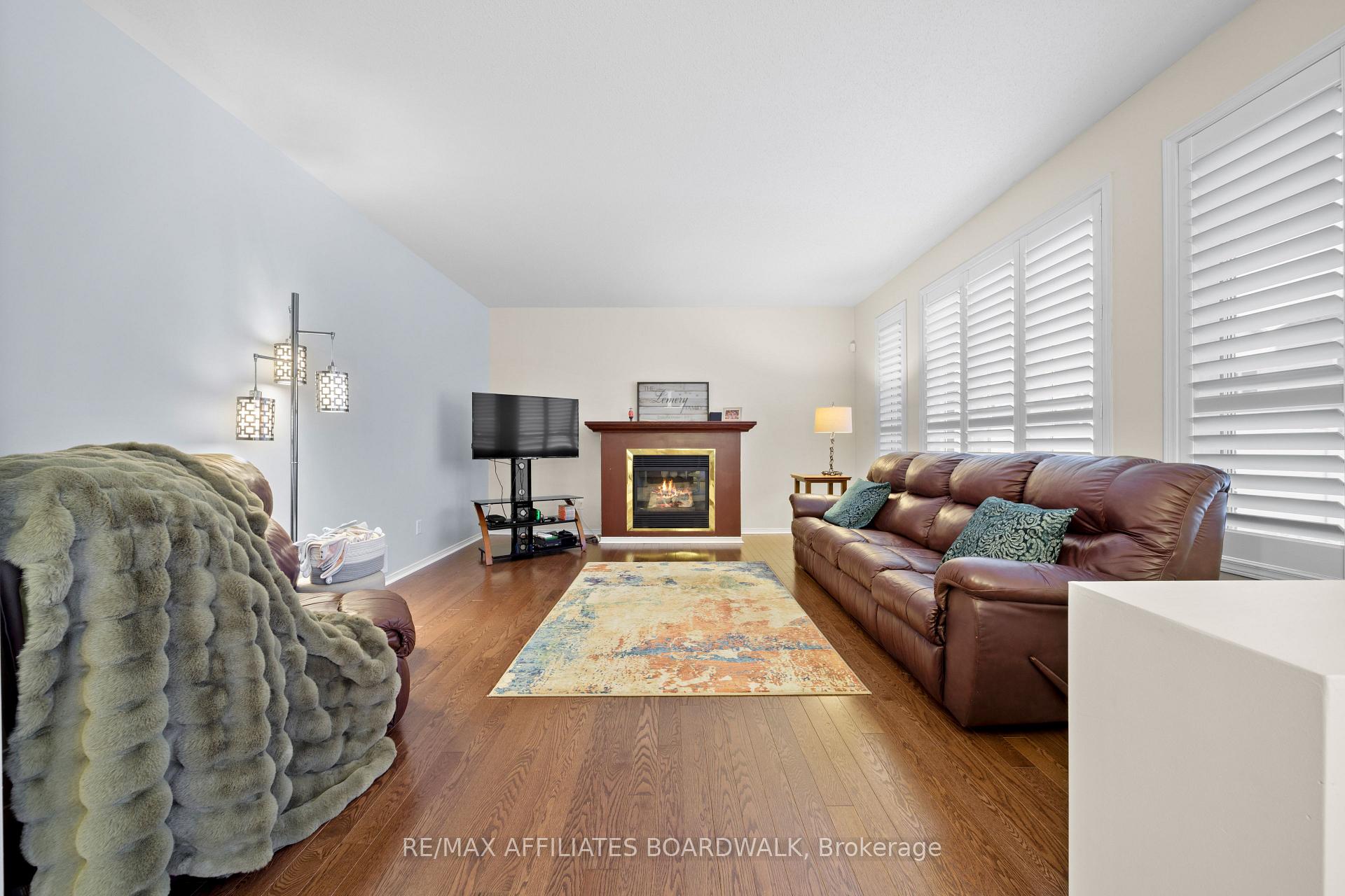 Photo 11 of 634 St Bruno Street, Ottawa, Avalon East — HOMEH