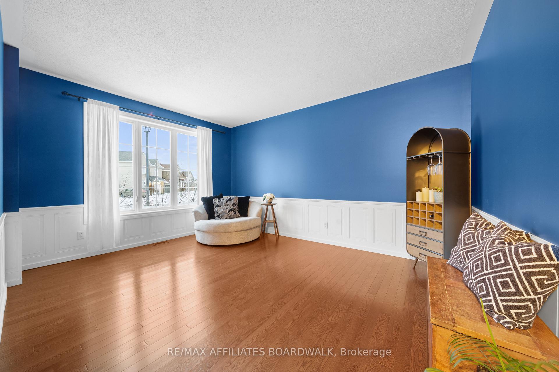 Photo 12 of 634 St Bruno Street, Ottawa, Avalon East — HOMEH