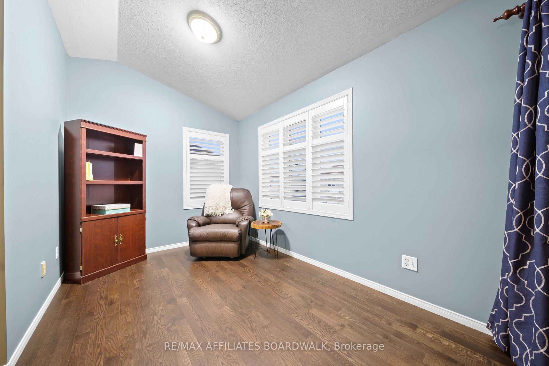 Photo 18 of 634 St Bruno Street, Ottawa, Avalon East — HOMEH
