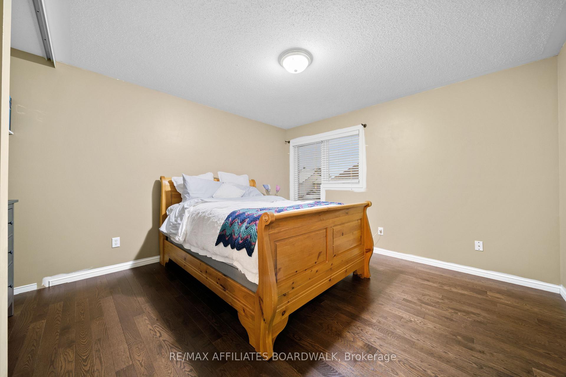 Photo 24 of 634 St Bruno Street, Ottawa, Avalon East — HOMEH