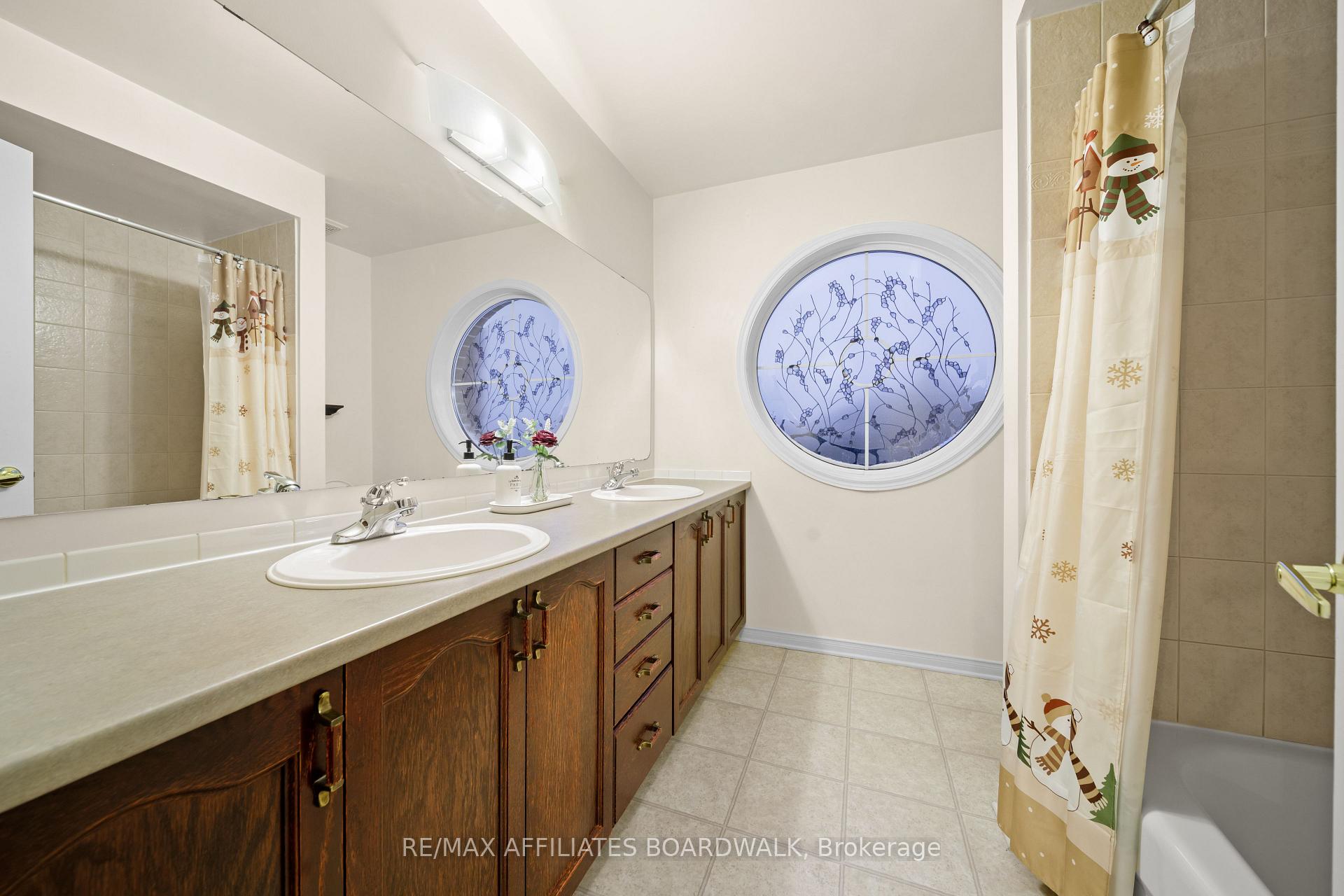 Photo 25 of 634 St Bruno Street, Ottawa, Avalon East — HOMEH