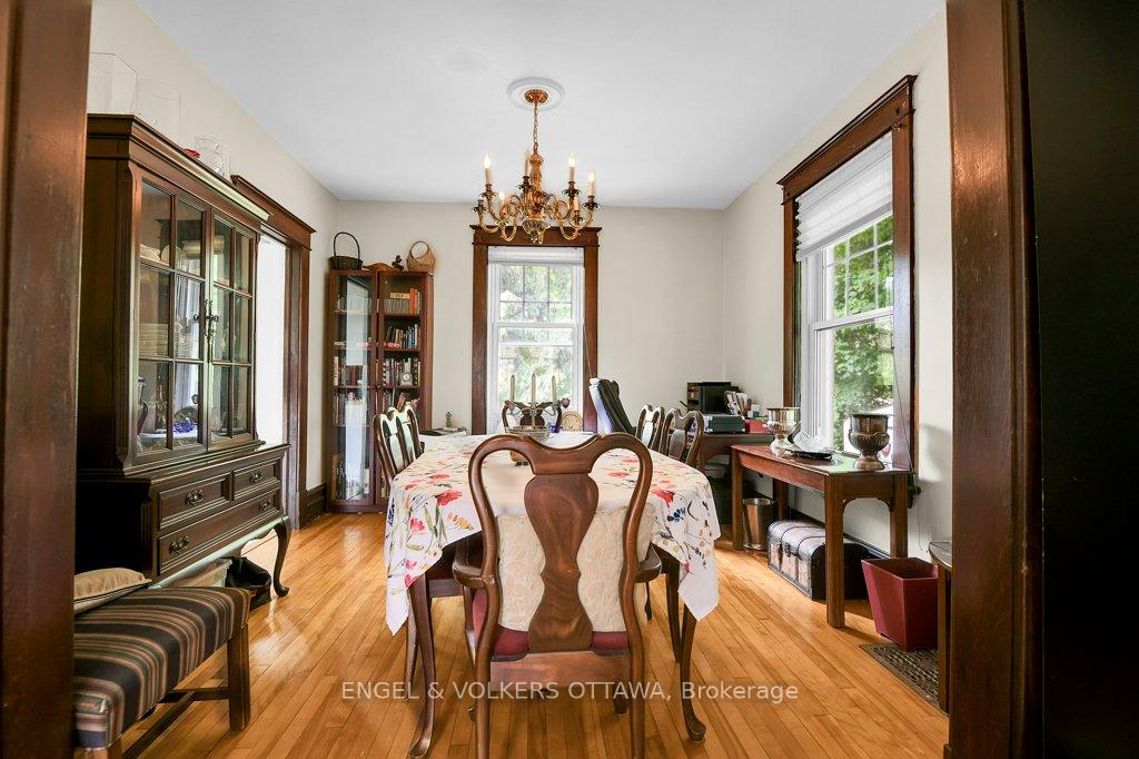Photo 15 of 141 Minto Place, Ottawa, Rockcliffe — HOMEH