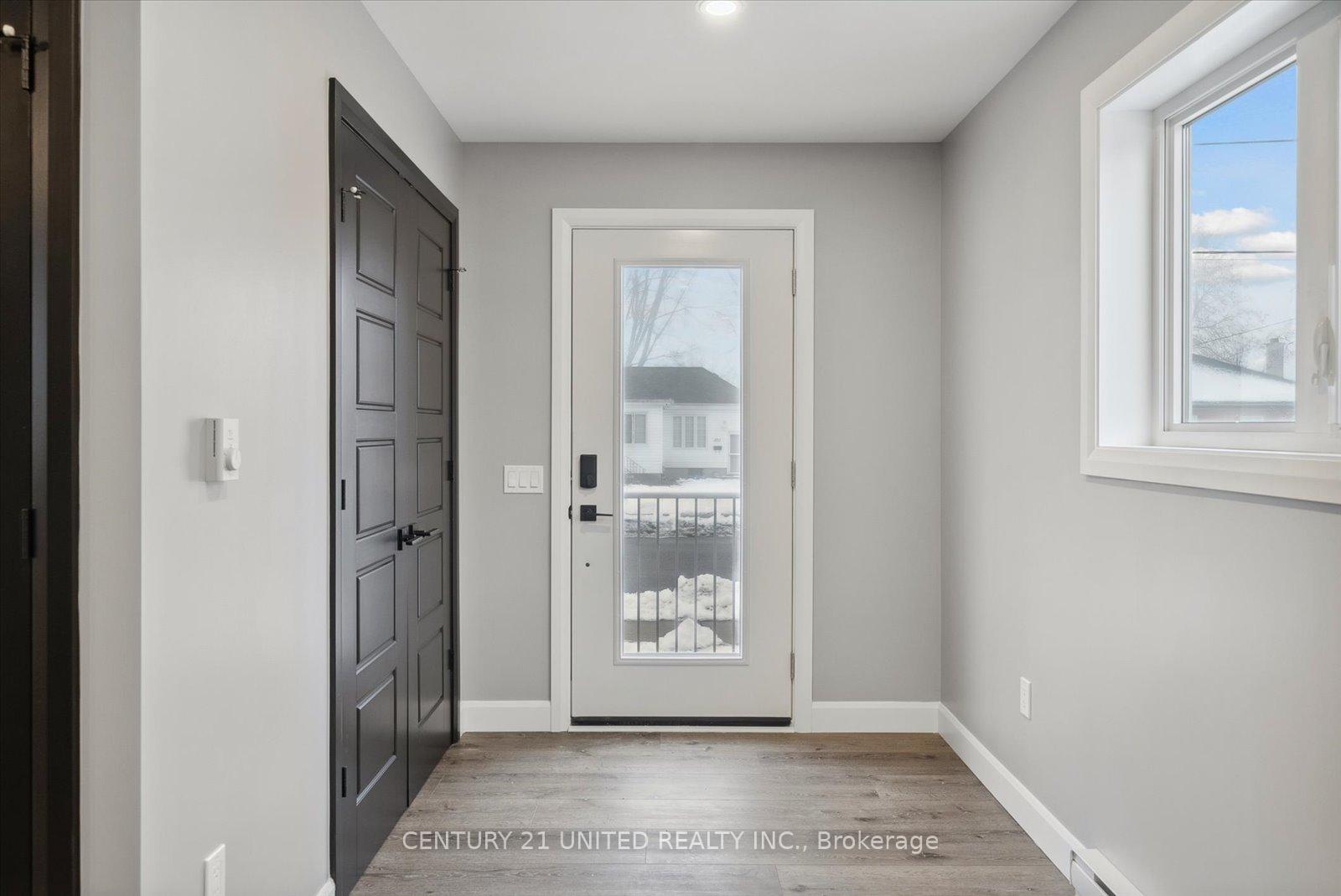 Photo 7 of Unit 2, 491 King George Street, Peterborough, Otonabee Ward 1 — HOMEH