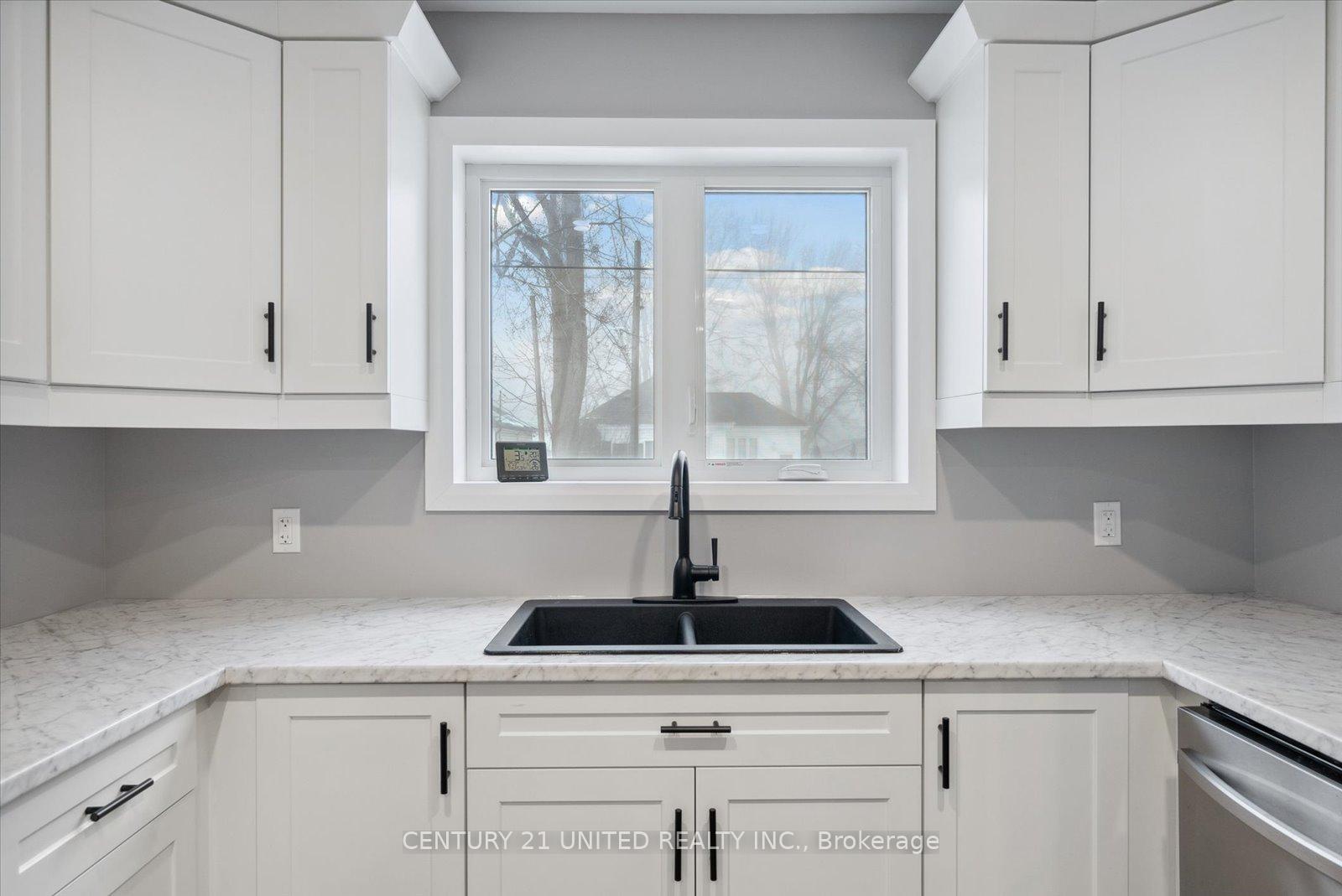 Photo 11 of Unit 2, 491 King George Street, Peterborough, Otonabee Ward 1 — HOMEH