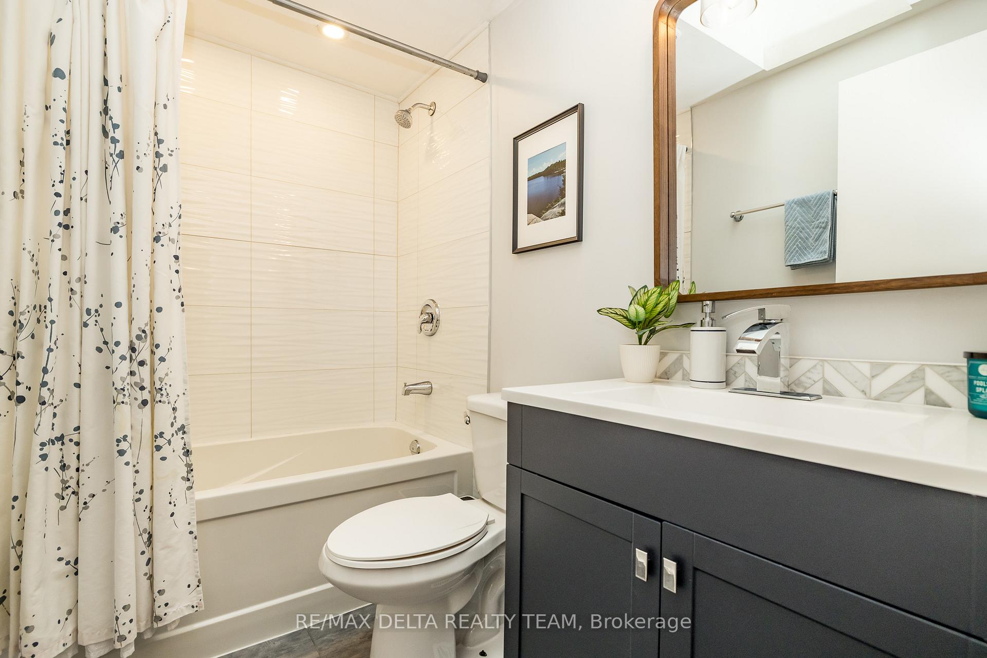 Photo 18 of 300 Tulip Crescent, Ottawa, Chatelaine Village — HOMEH