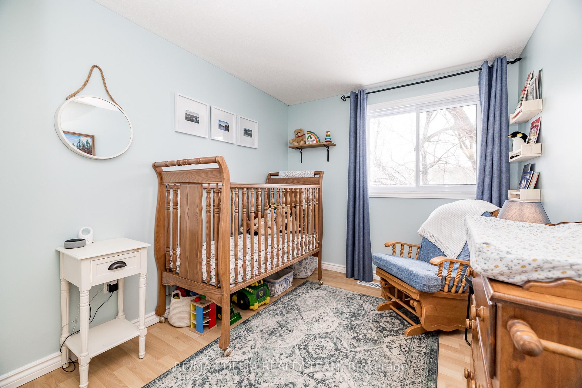 Photo 19 of 300 Tulip Crescent, Ottawa, Chatelaine Village — HOMEH
