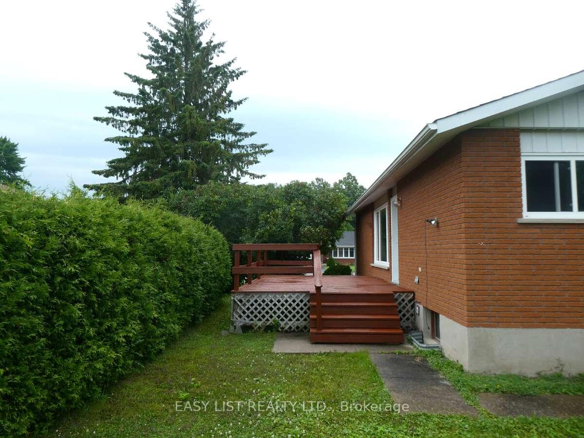 Photo 4 of 24 Wilson Street, Renfrew — HOMEH
