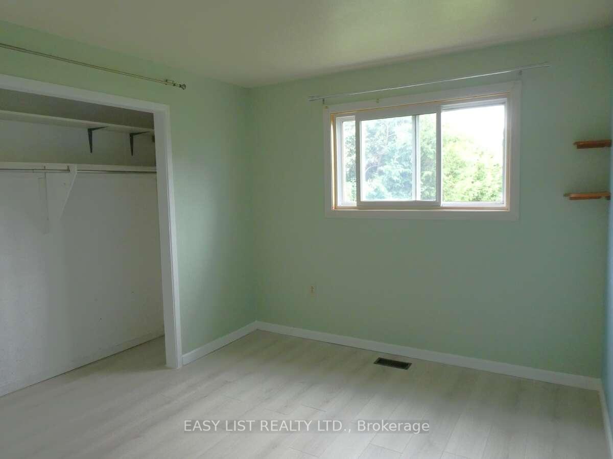 Photo 14 of 24 Wilson Street, Renfrew — HOMEH