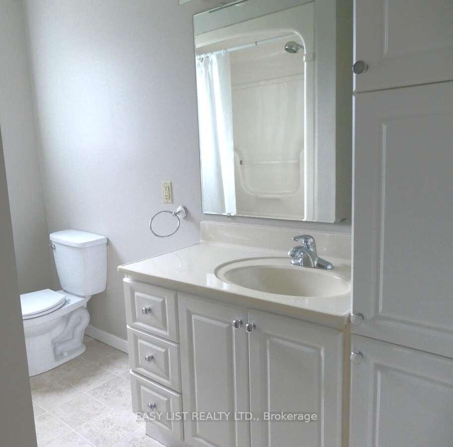 Photo 17 of 24 Wilson Street, Renfrew — HOMEH