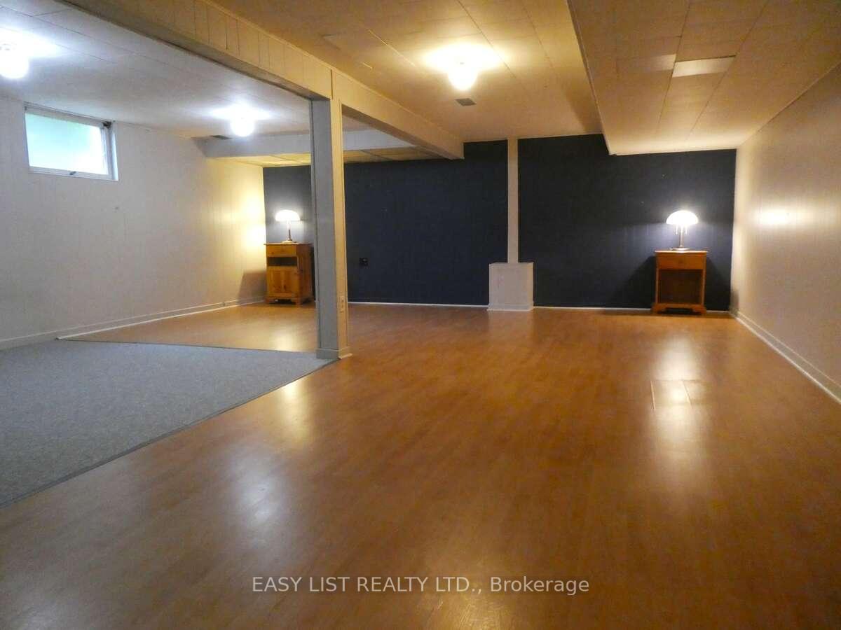 Photo 19 of 24 Wilson Street, Renfrew — HOMEH