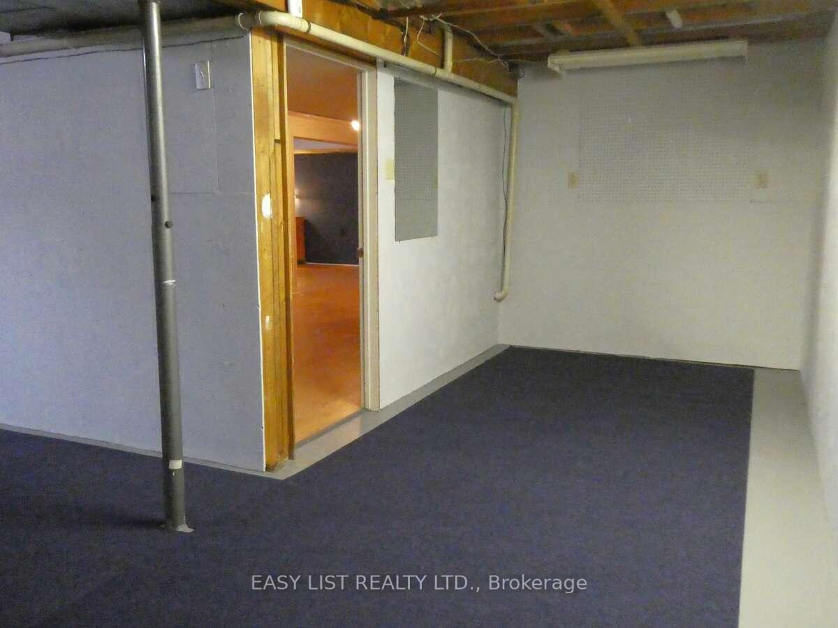 Photo 23 of 24 Wilson Street, Renfrew — HOMEH