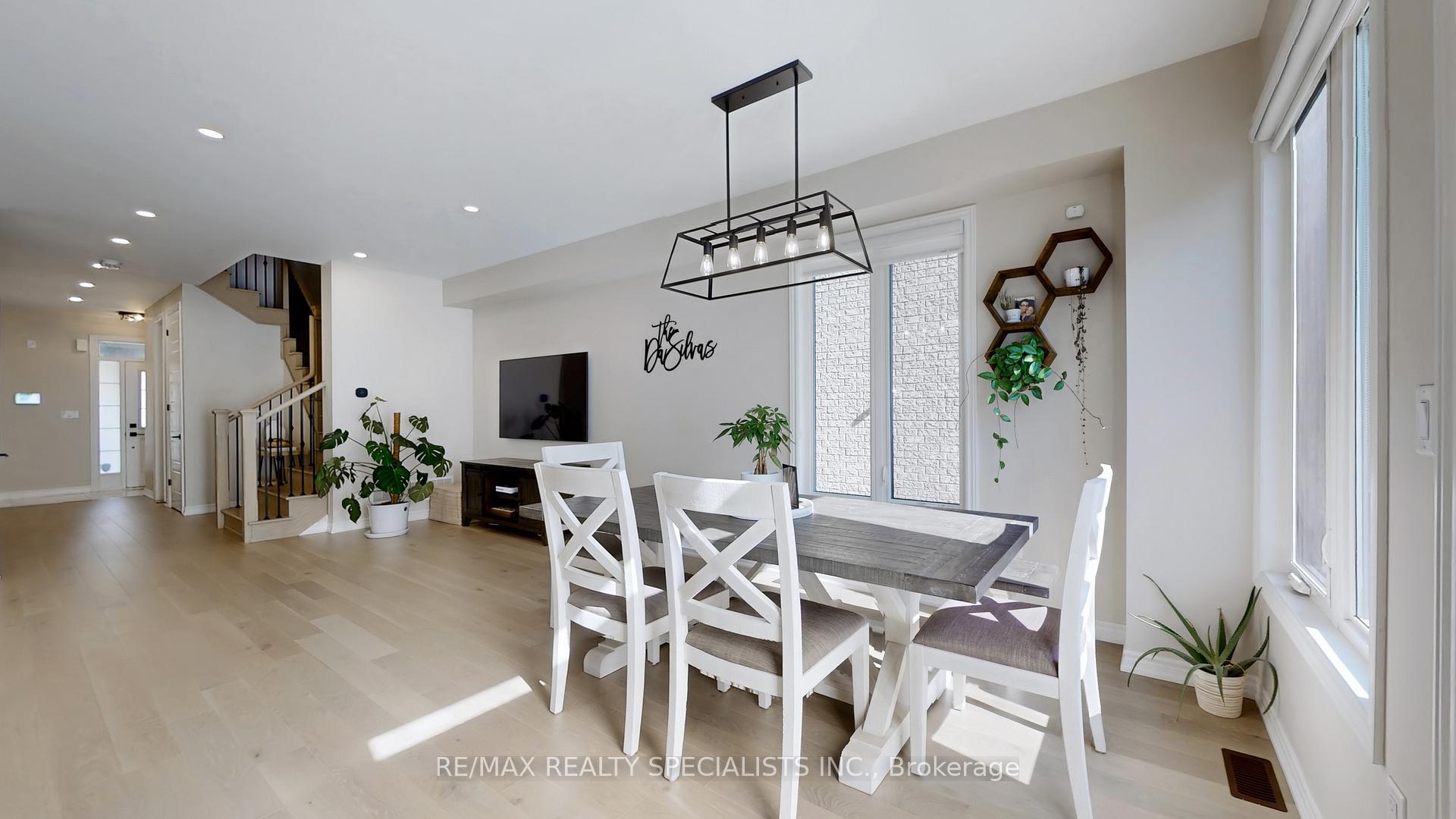 Photo 7 of 462 Bergamot Avenue, Milton, Walker — HOMEH